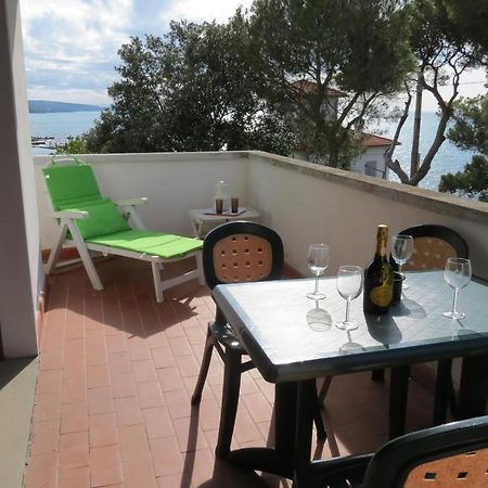 Bellavista Beachfront Apartments Quercianella Eksteriør billede