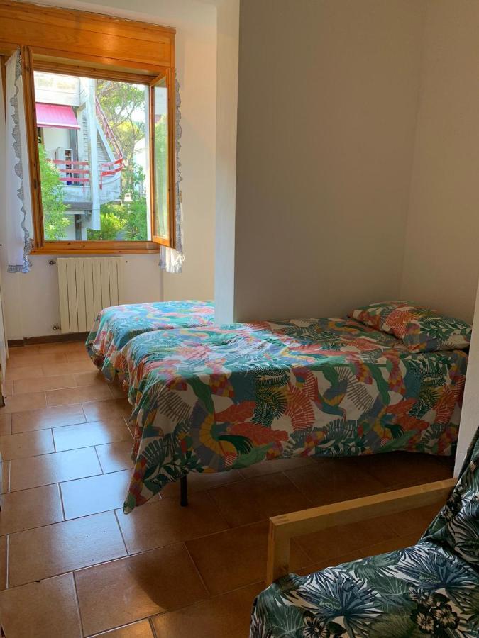 Bellavista Beachfront Apartments Quercianella Eksteriør billede