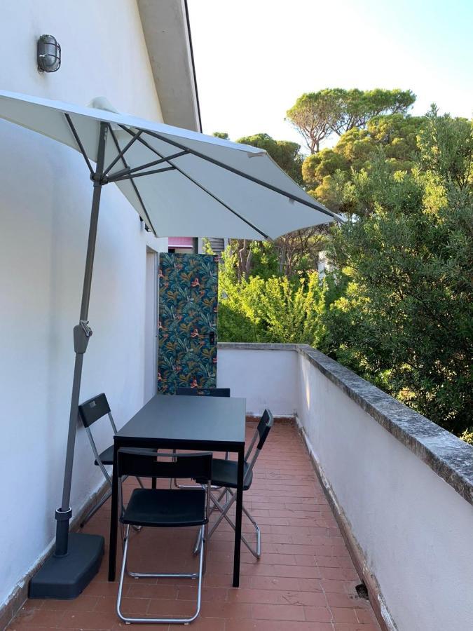 Bellavista Beachfront Apartments Quercianella Eksteriør billede